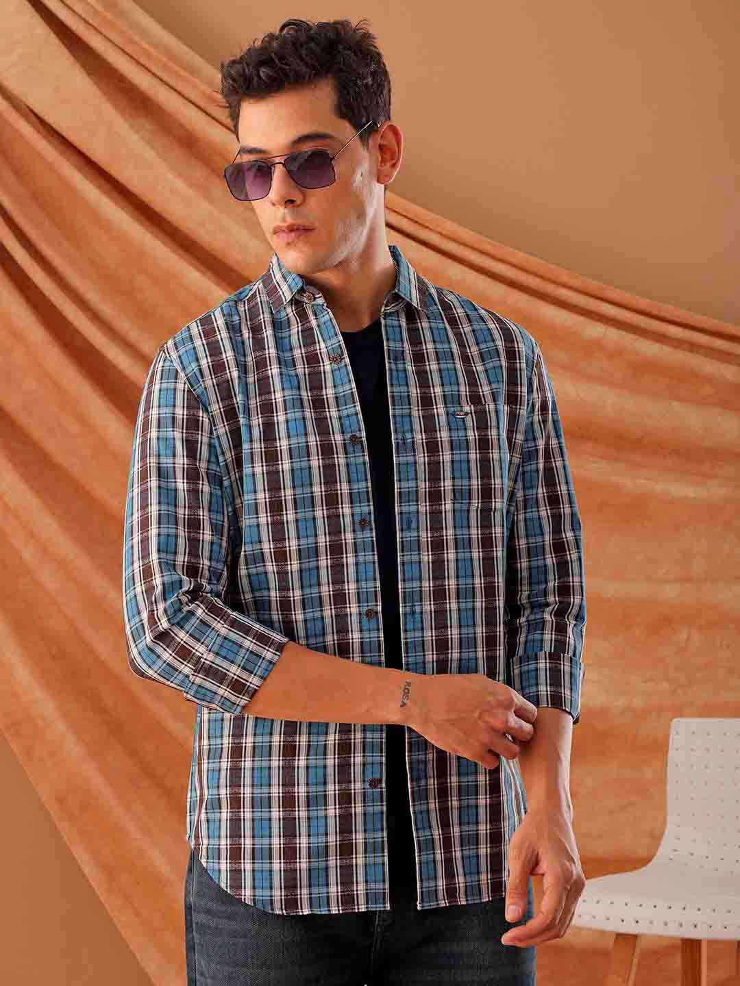 Shop Men's Checked Slim Fit Shirt Online.