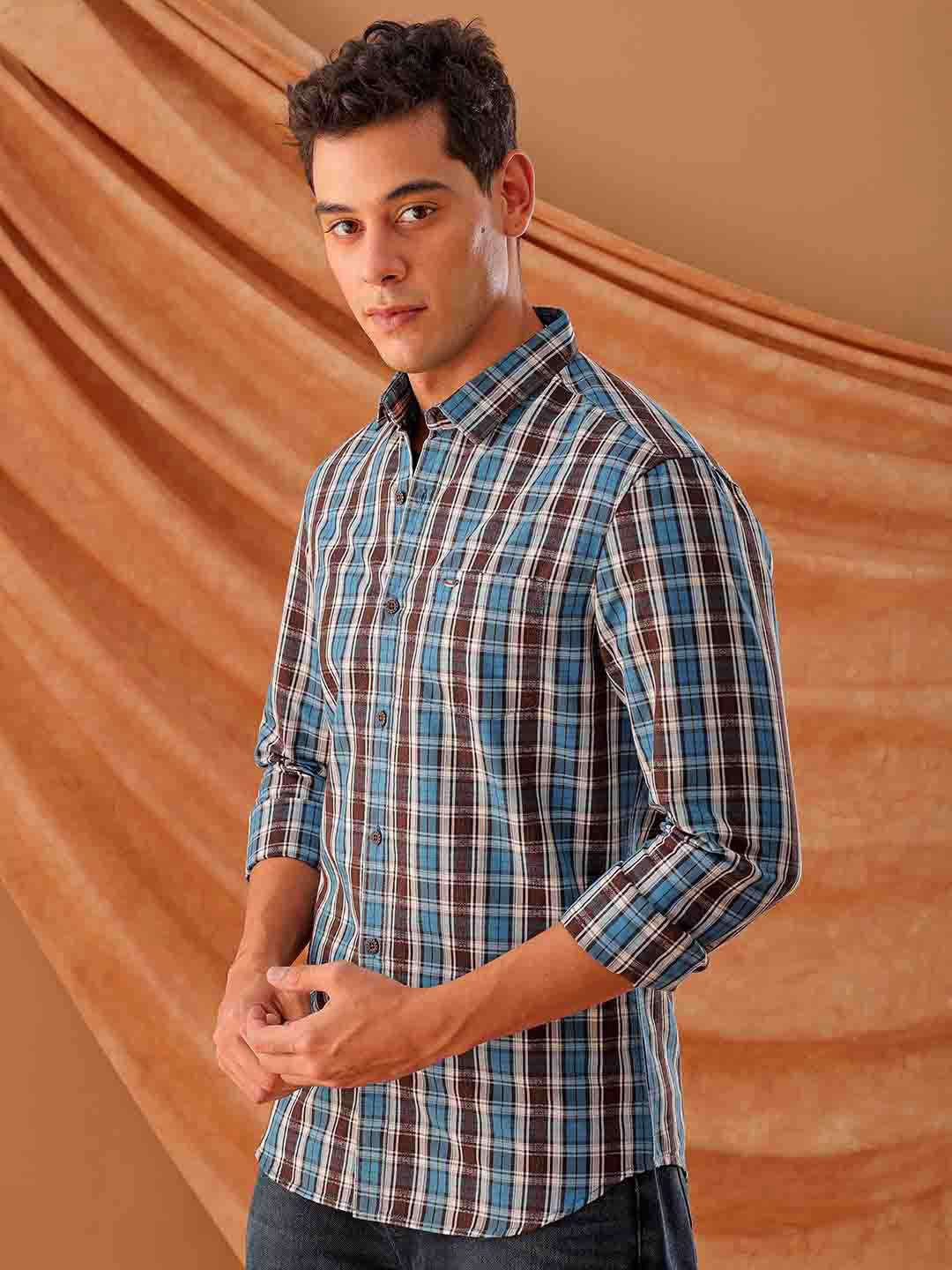 Shop Men's Checked Slim Fit Shirt Online.