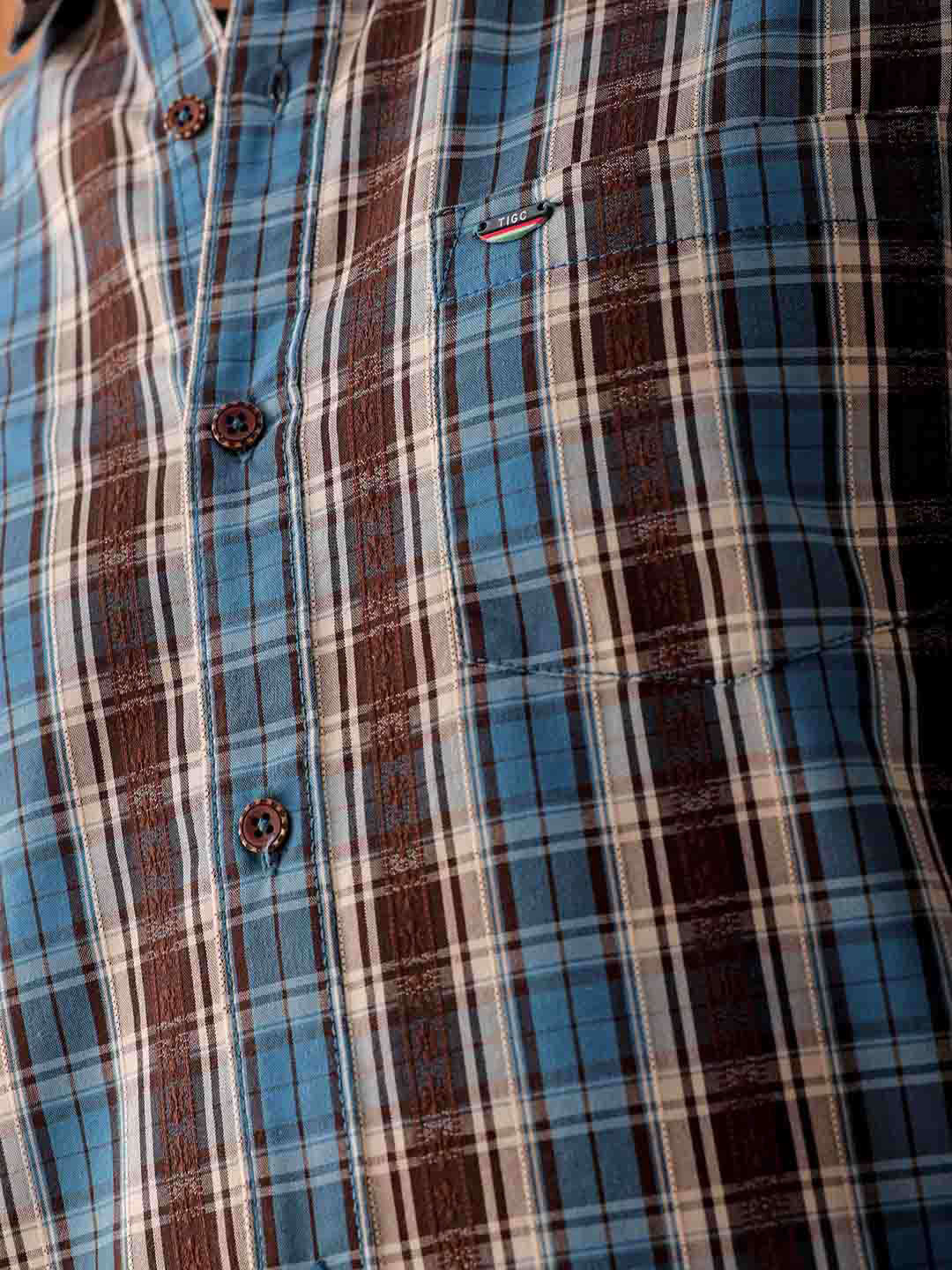 Shop Men's Checked Slim Fit Shirt Online.