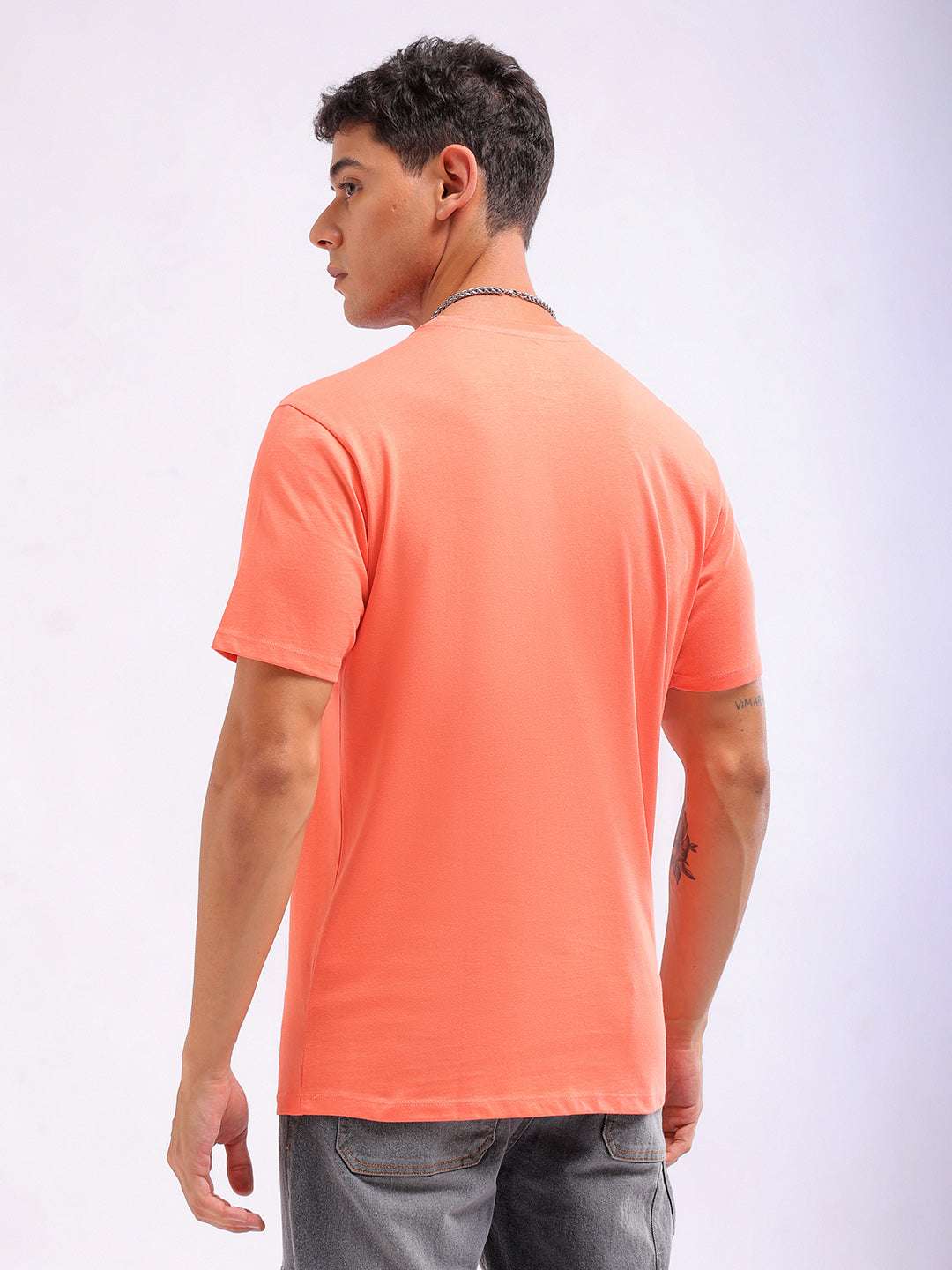 Shop Men Slim Fit Printed T-Shirt Online.