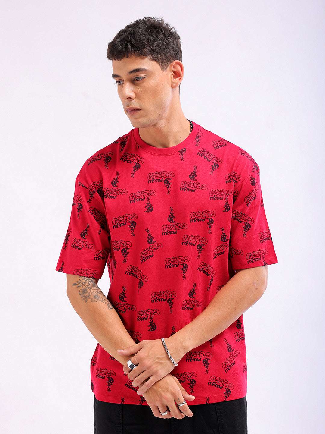 Shop Men Printed Oversized Fit T-Shirt Online.