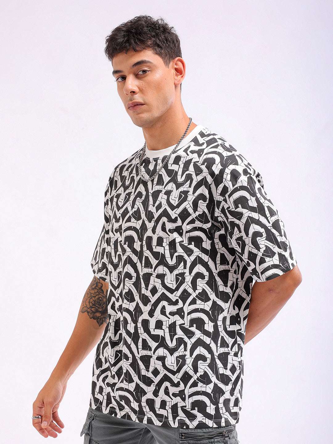 Shop Men Printed Oversized Fit T-Shirt Online.