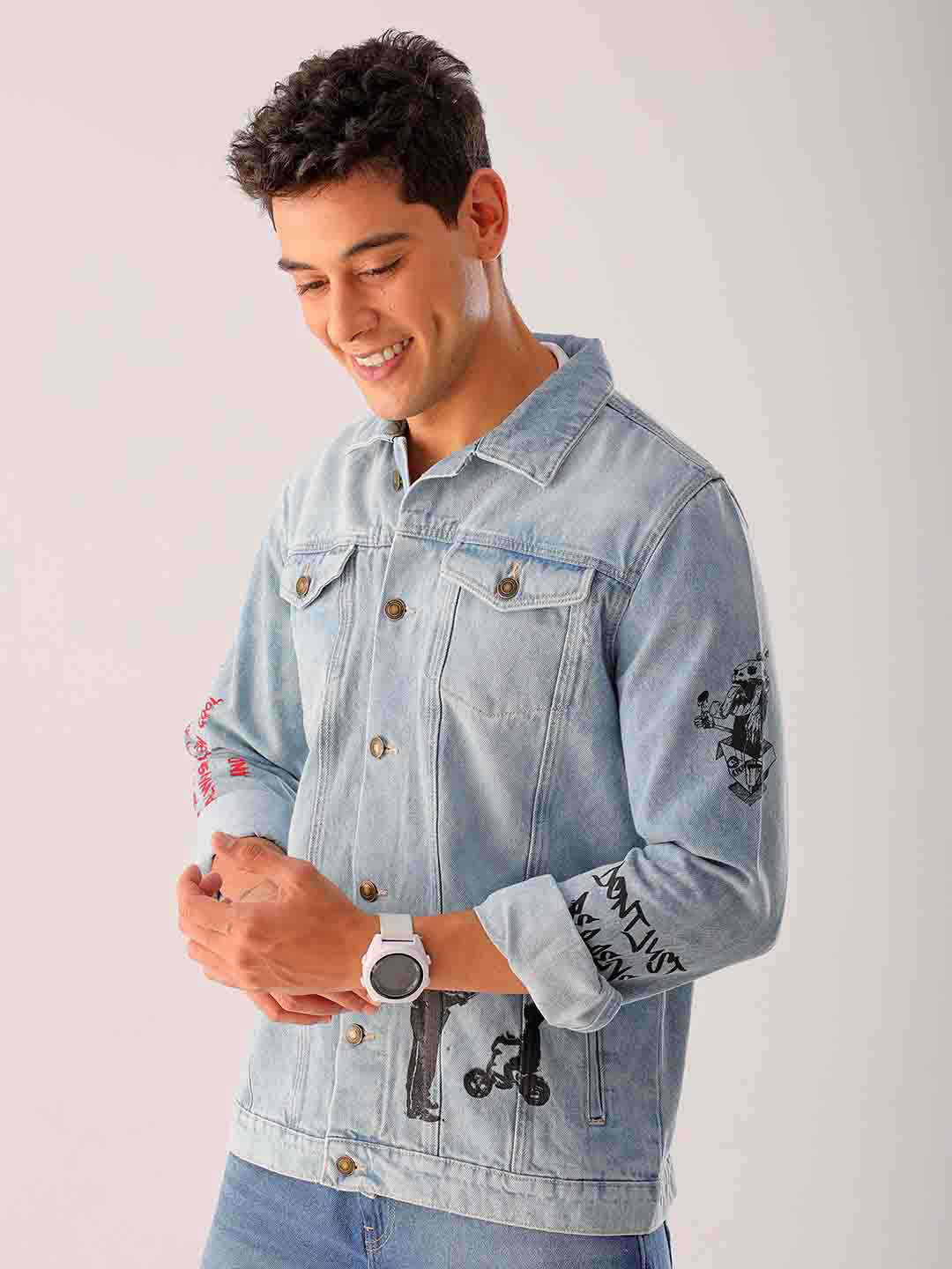 Shop Men Blue Regular Fit Placement Printed Denim Jacket Online.