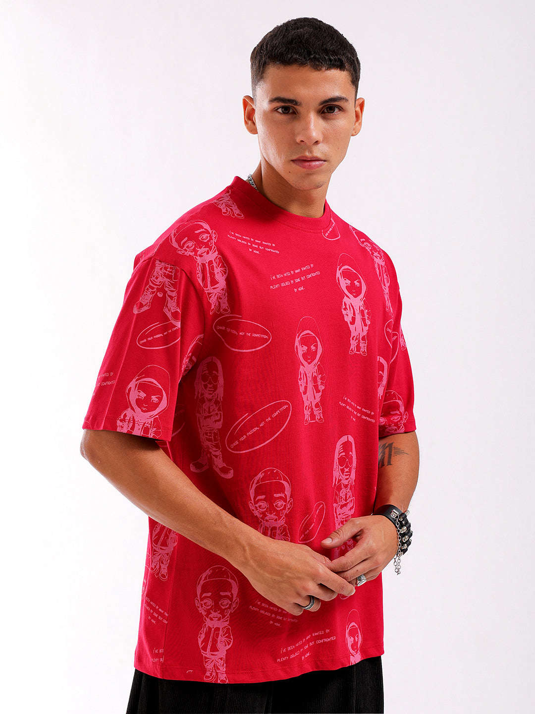 Shop Men Red Oversized Fit Printed T-Shirt Online.