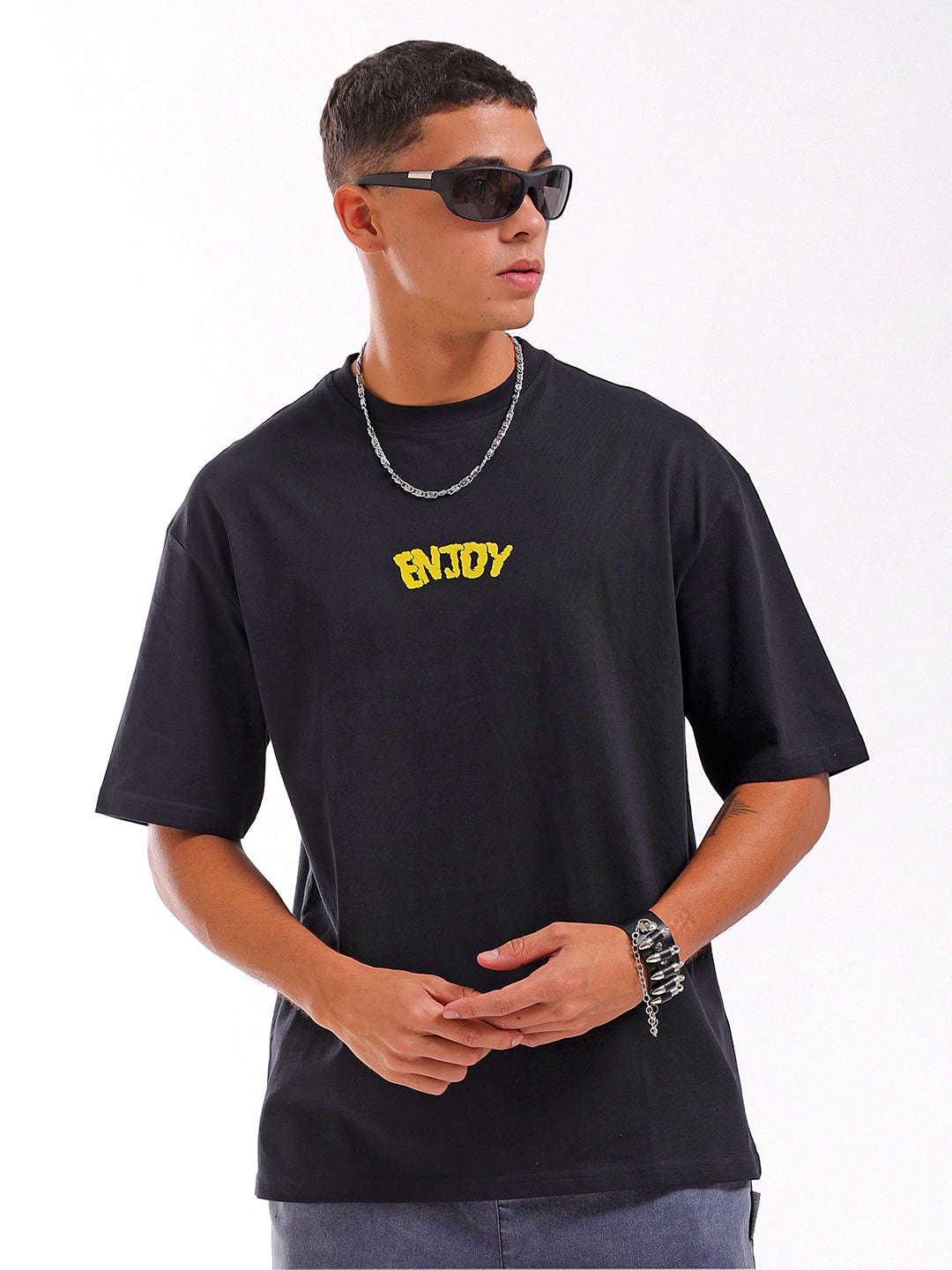 Shop Men Black Oversized Fit Back Printed T-Shirt Online.