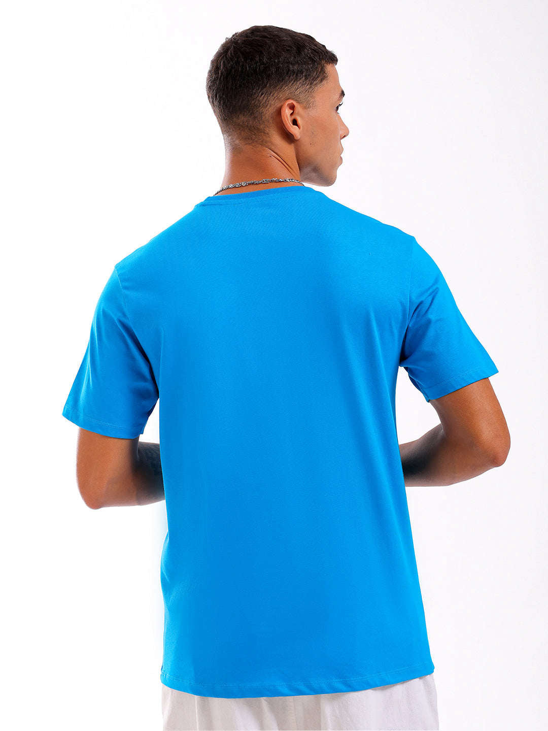 Shop Men Blue Slim Fit Printed T-Shirt Online.