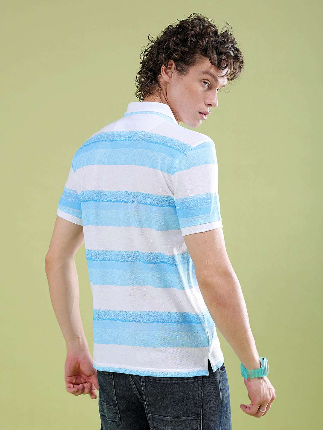 Shop Men Striped T-Shirt Online.