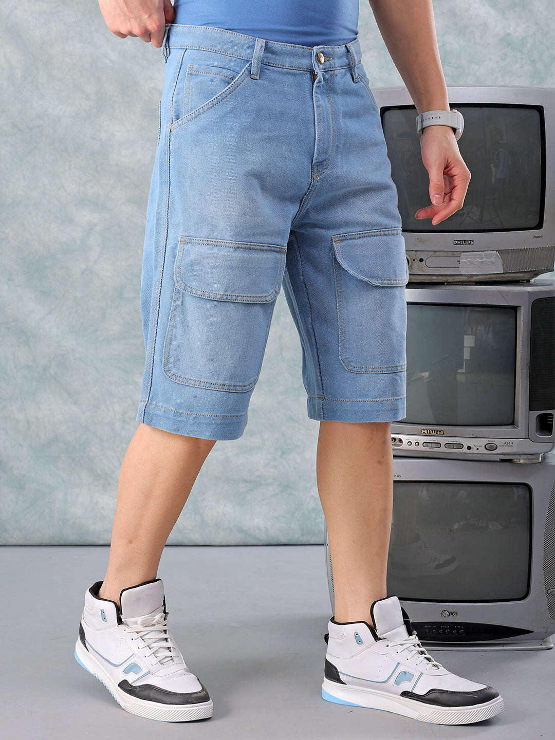 Shop Men Blue Relaxed Fit Solid Denim Cargo Shorts Online.