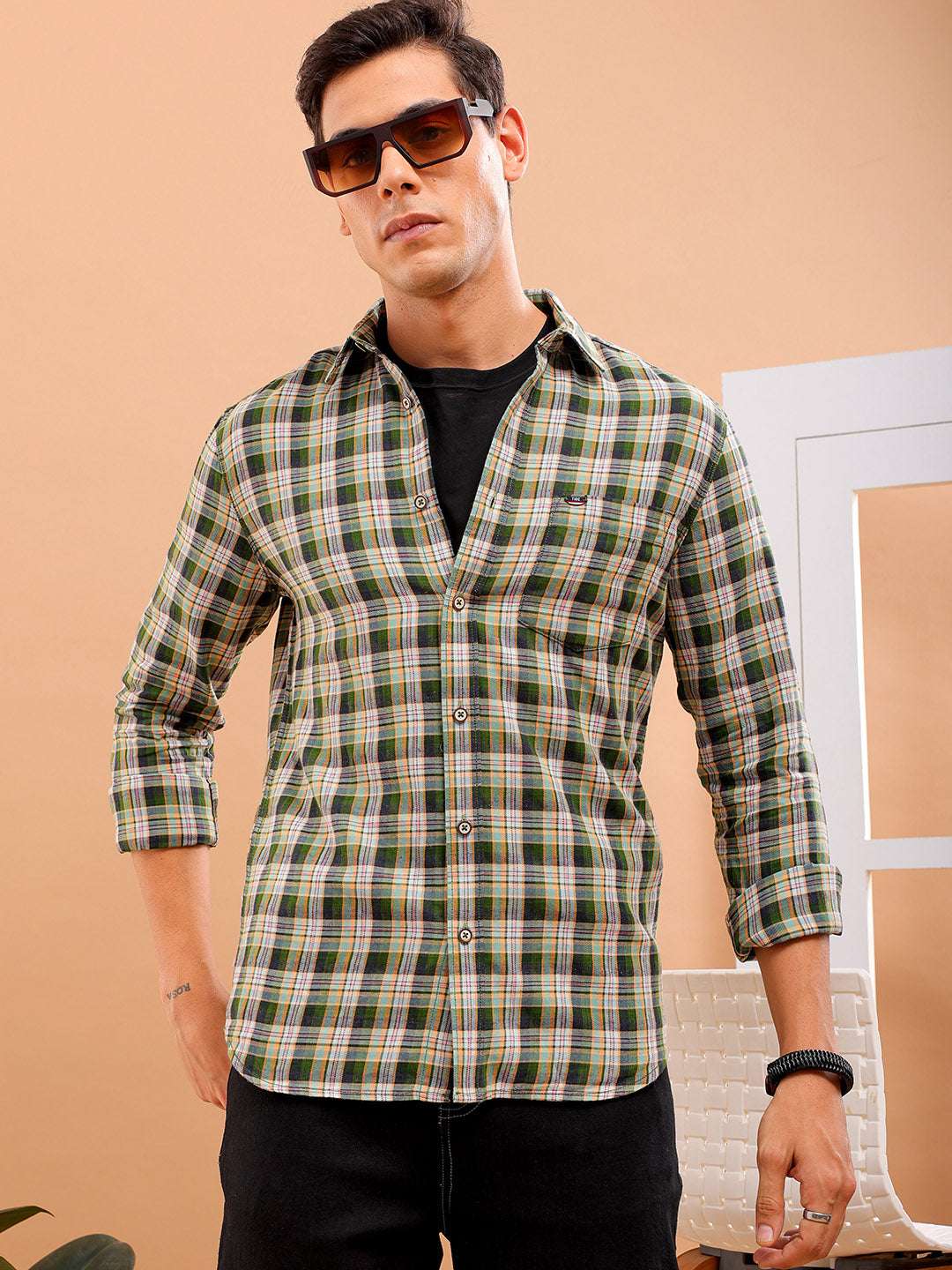 Shop Men Checked Slim Fit Shirt Online.