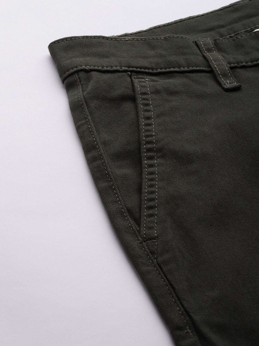 Shop Men Solid Slim Fit Chino Online.