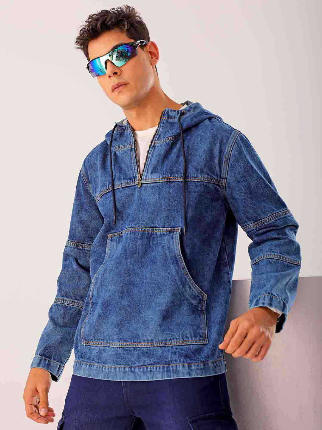 Shop Men Blue Relaxed Fit Solid Hooded Denim Jacket Online.