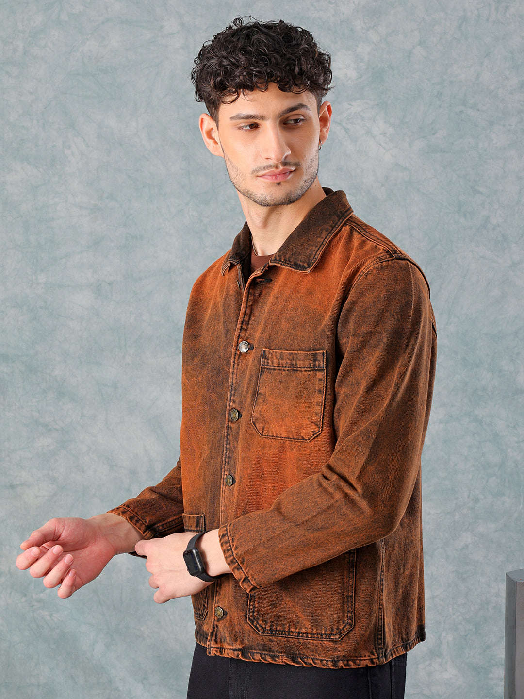 Shop Men Rust Relaxed Fit Solid Utility Trucker Jacket Online.