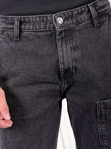 Shop Men Solid G362 Relaxed Straight Fit Jeans Online.