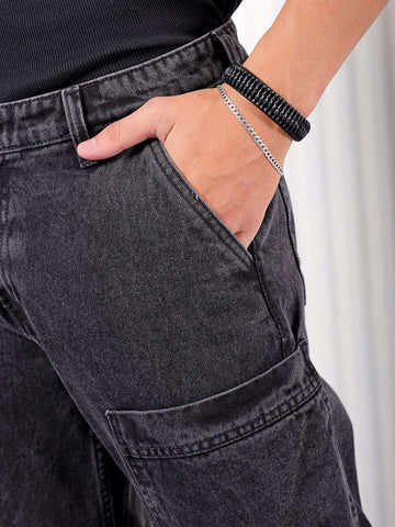 Shop Men Solid G362 Relaxed Straight Fit Jeans Online.