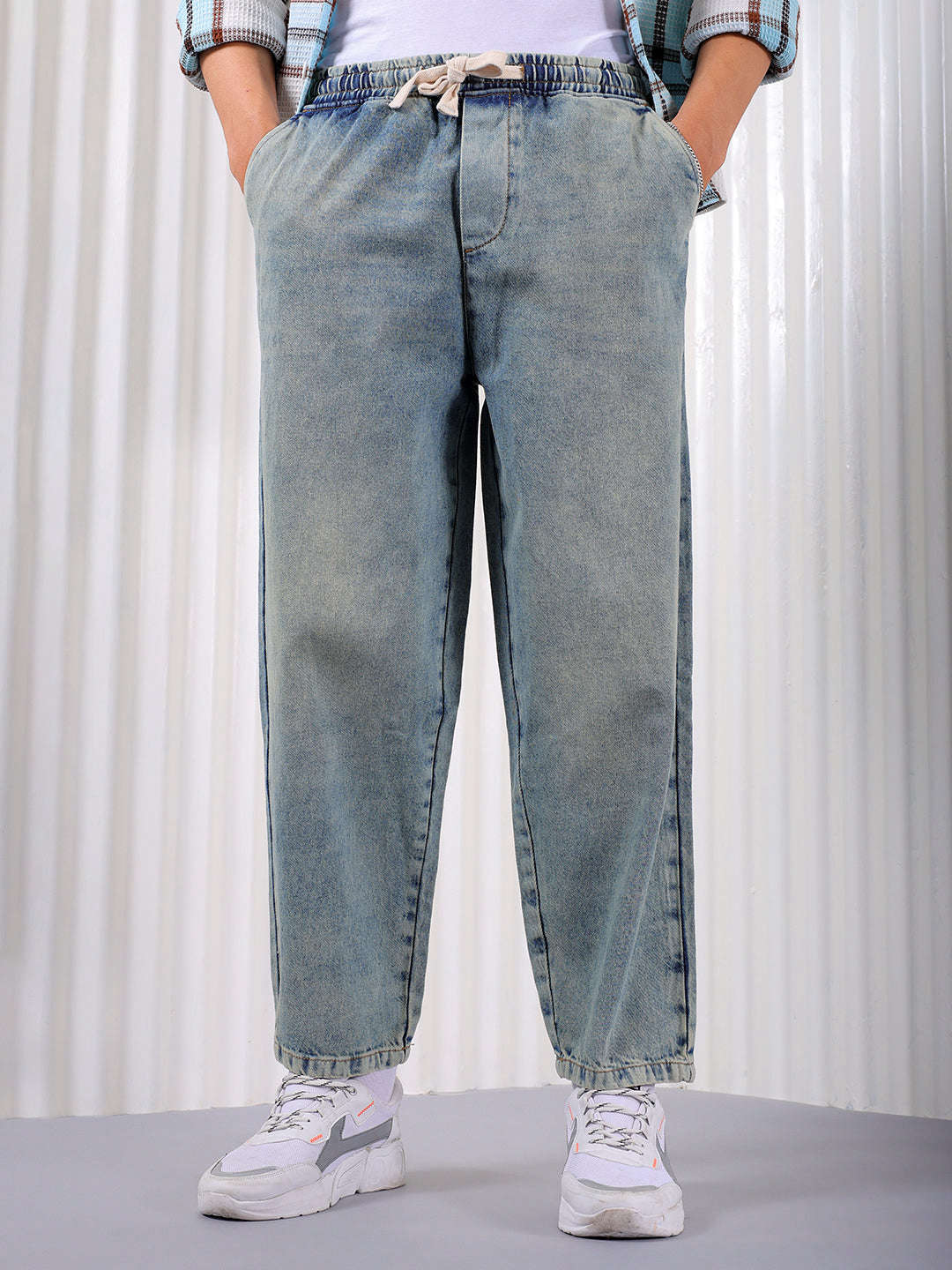 Shop Men's Solid Loose Fit Jeans Online.