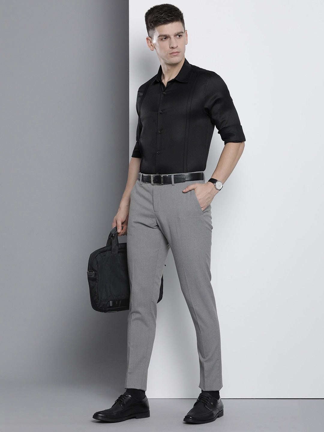 Shop Men Solid Slim Fit Luxe Formal Shirt Online.