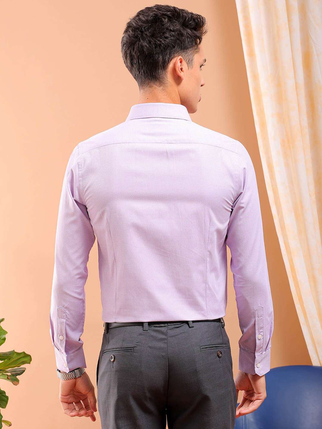 Shop Men Purple Slim Fit Solid Formal Shirt Online.