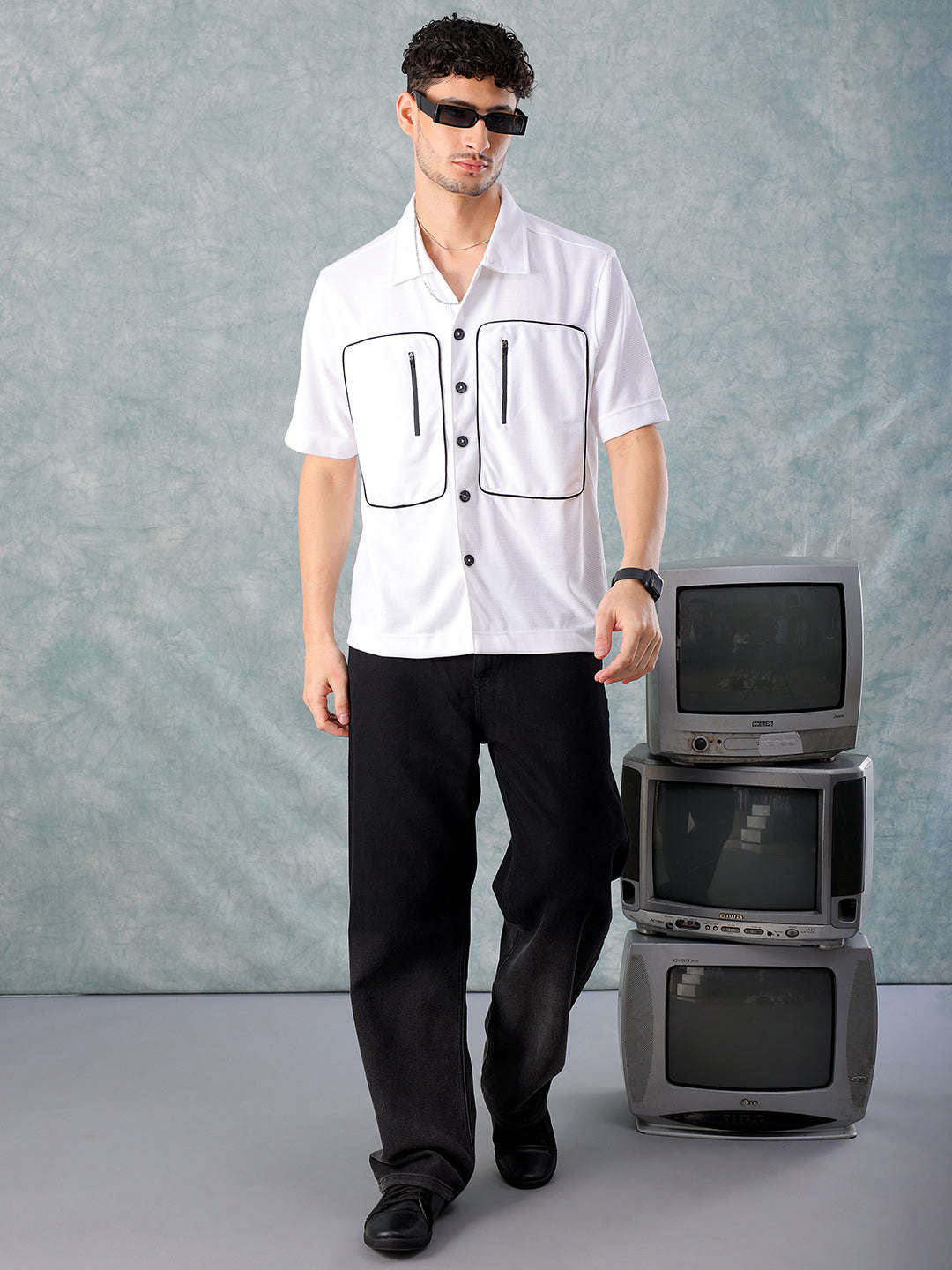 Shop Men's Solid Boxy Fit Shirt Online.