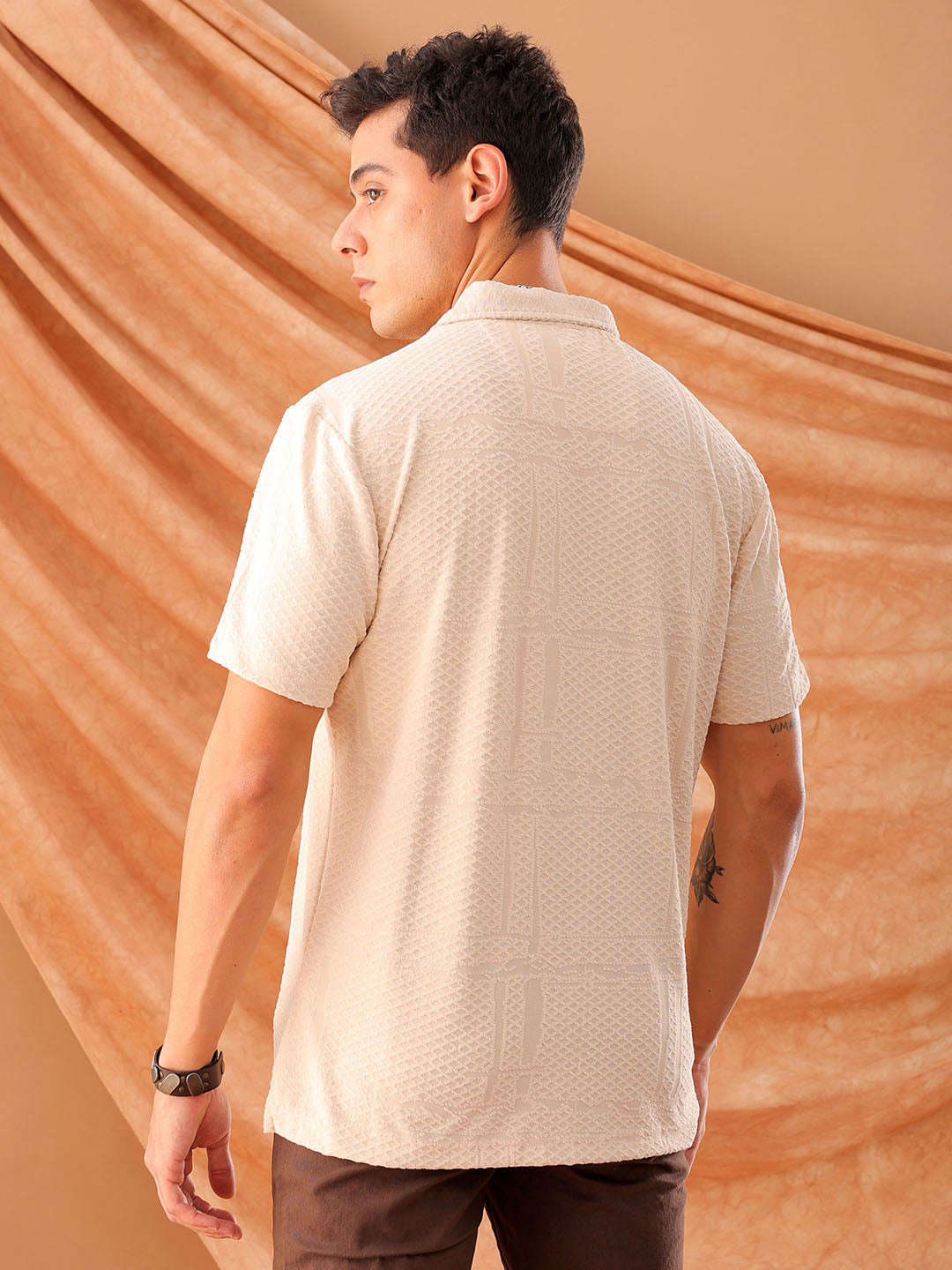 Shop Men's Textured Relaxed Fit Shirt Online.