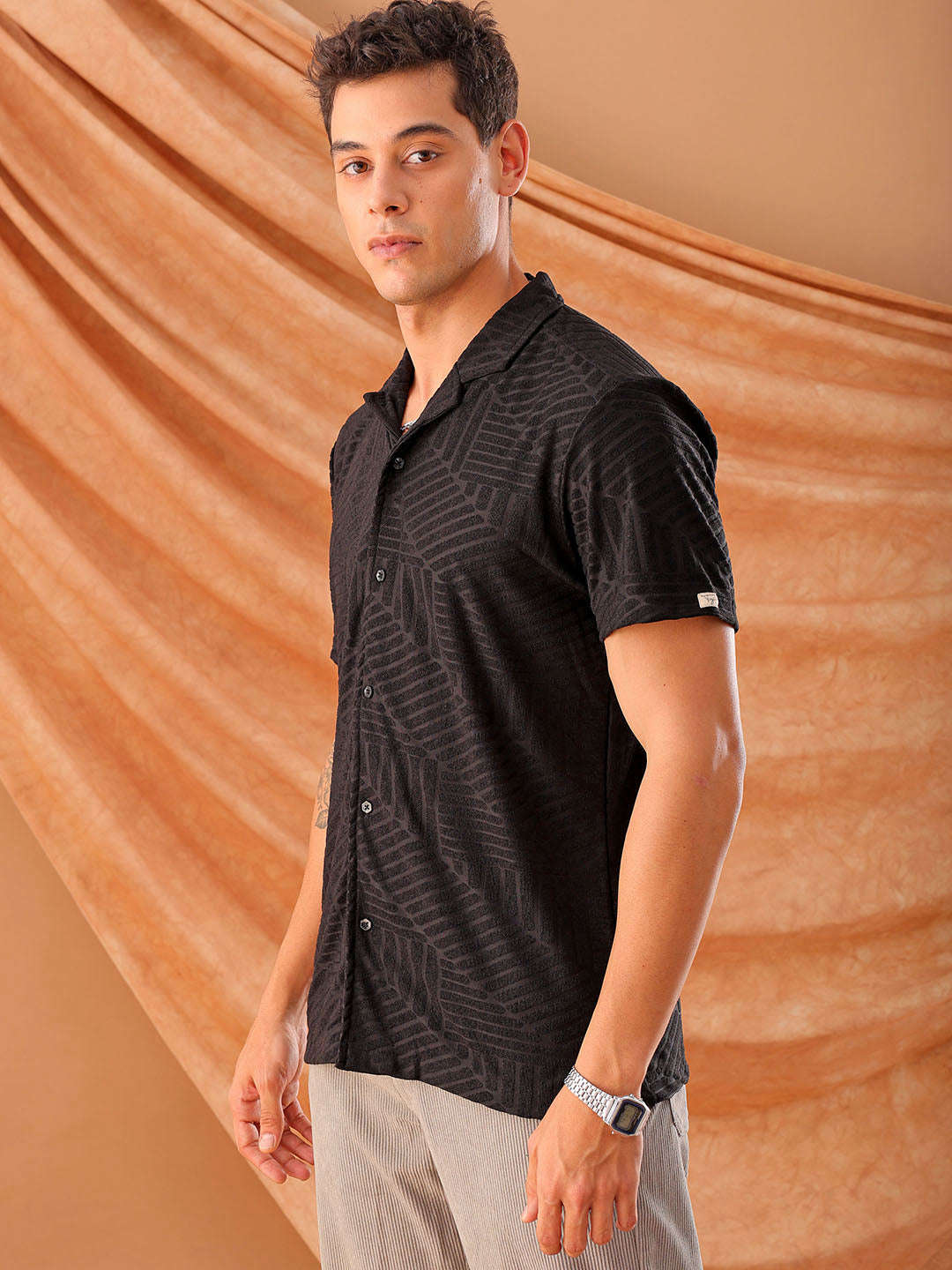 Shop Men's Textured Slim Fit Shirt Online.