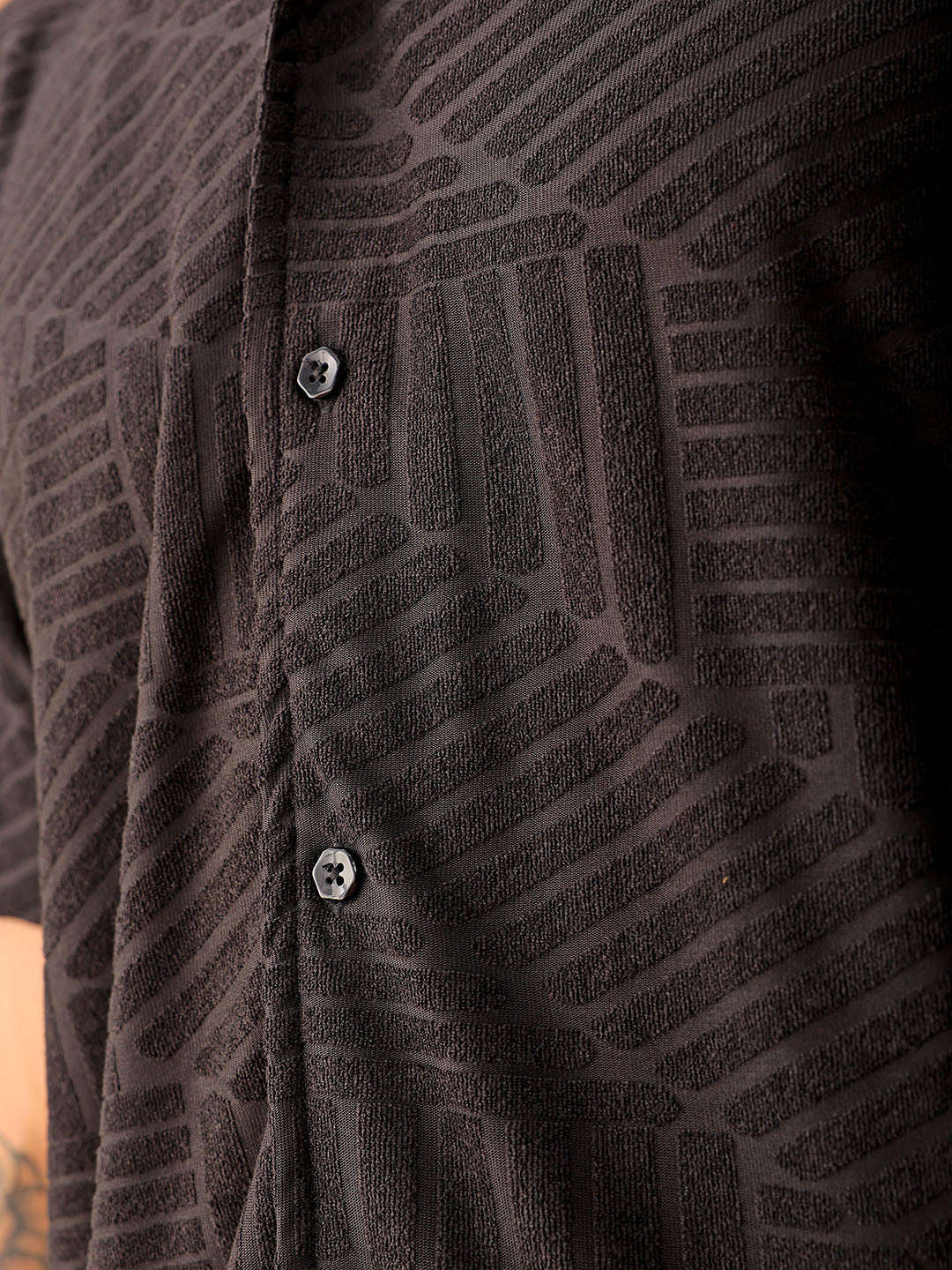 Shop Men's Textured Slim Fit Shirt Online.