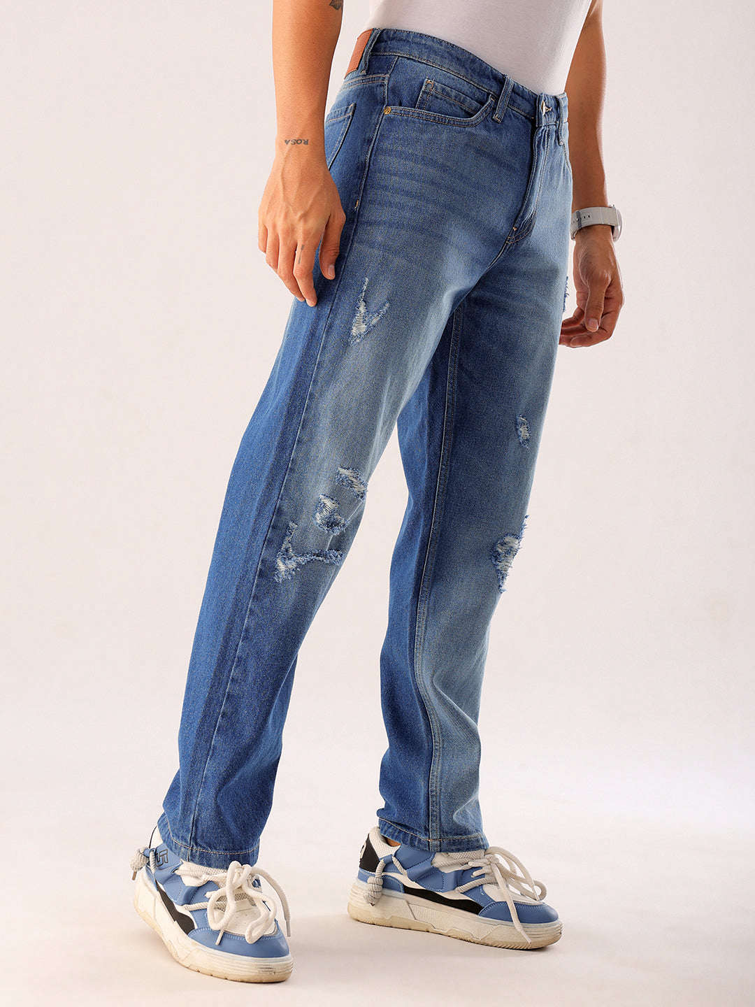 Shop Men Blue Distressed G361 Vintage Straight Fit Jeans Online.