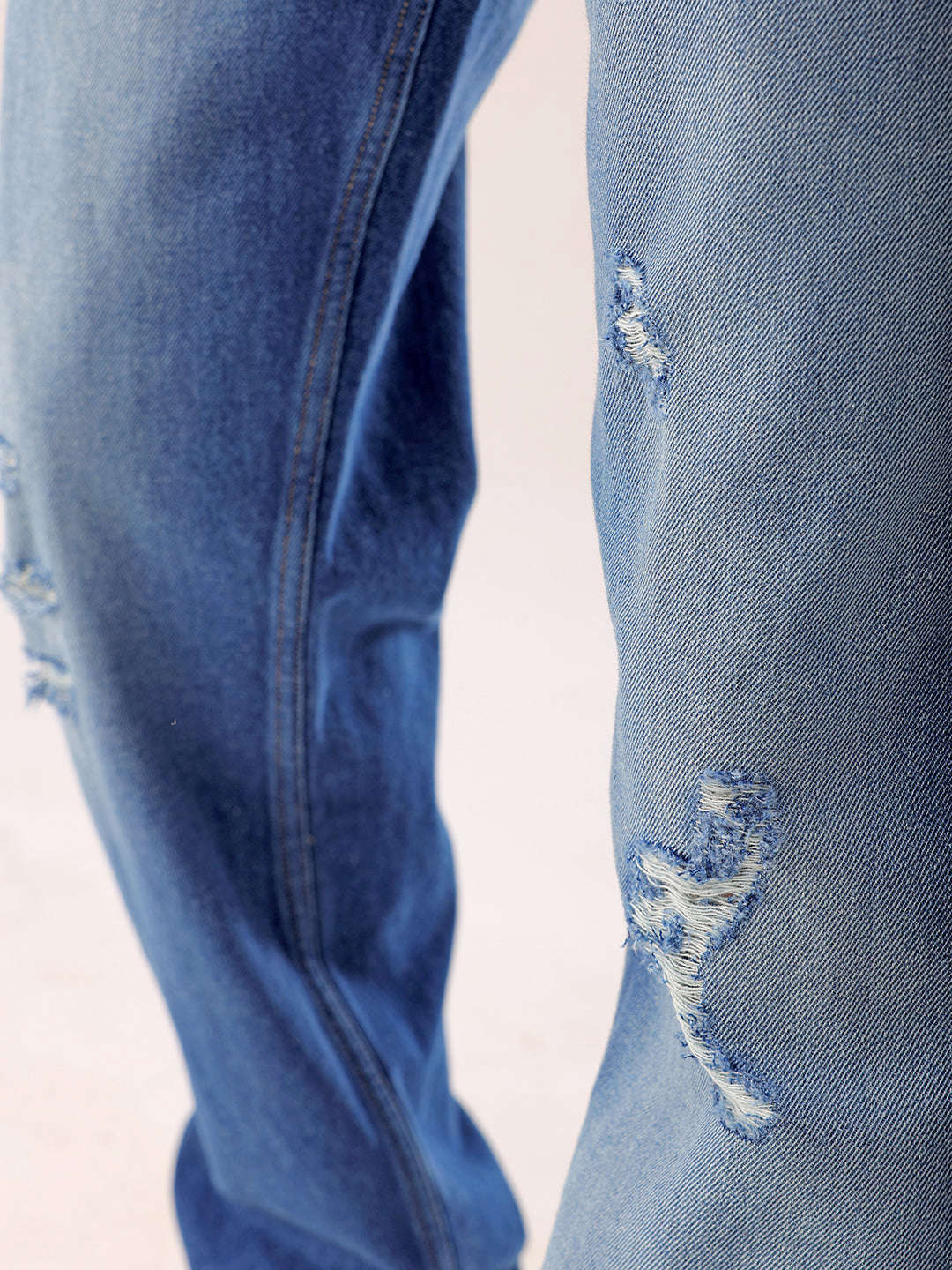 Shop Men Blue Distressed G361 Vintage Straight Fit Jeans Online.