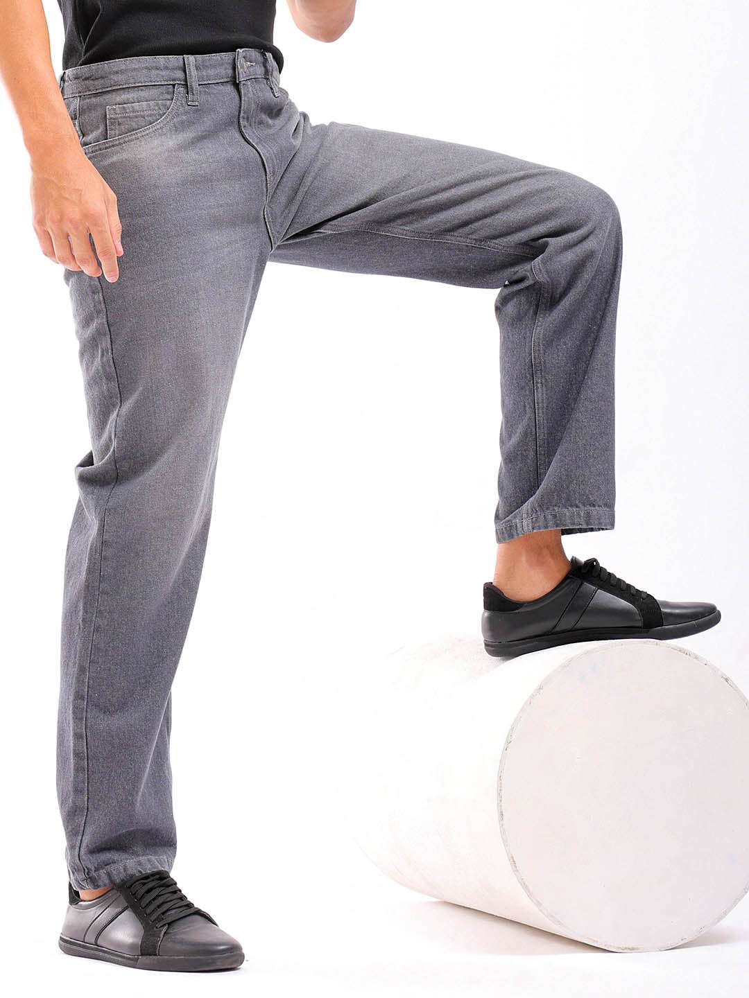 Shop Men Grey Solid G361 Vintage Straight Fit Jeans Online.