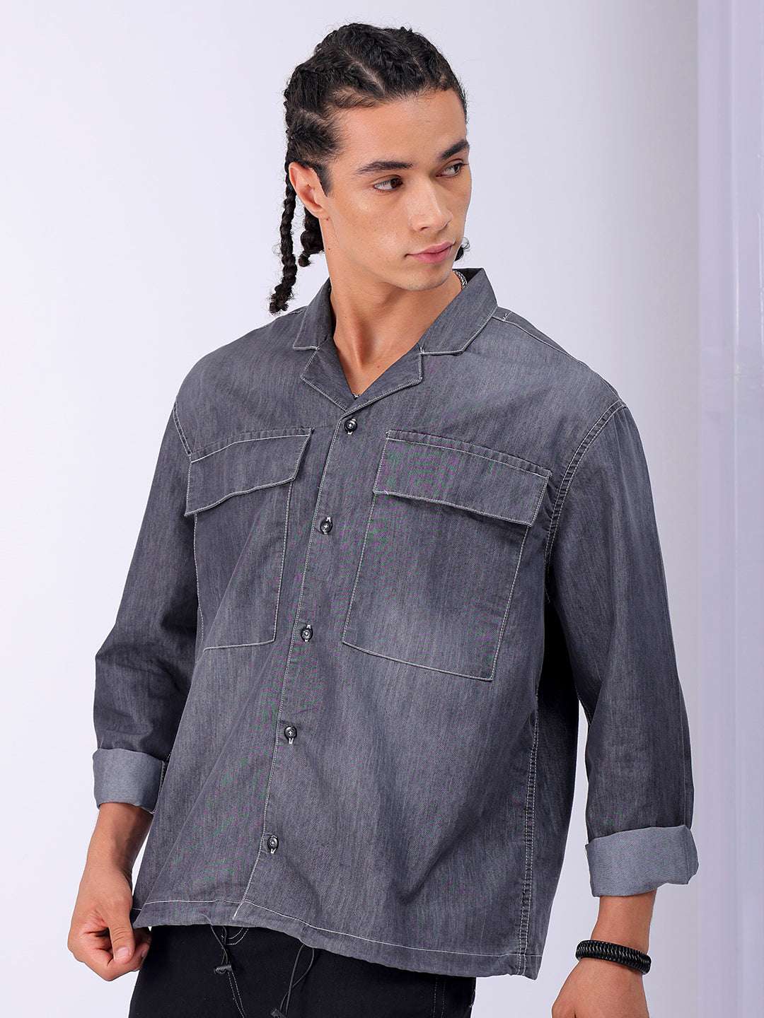 Shop Men's Black Boxy Fit Solid Casual Shirt Online.