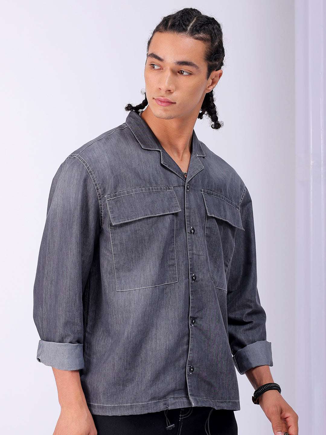 Shop Men's Black Boxy Fit Solid Casual Shirt Online.