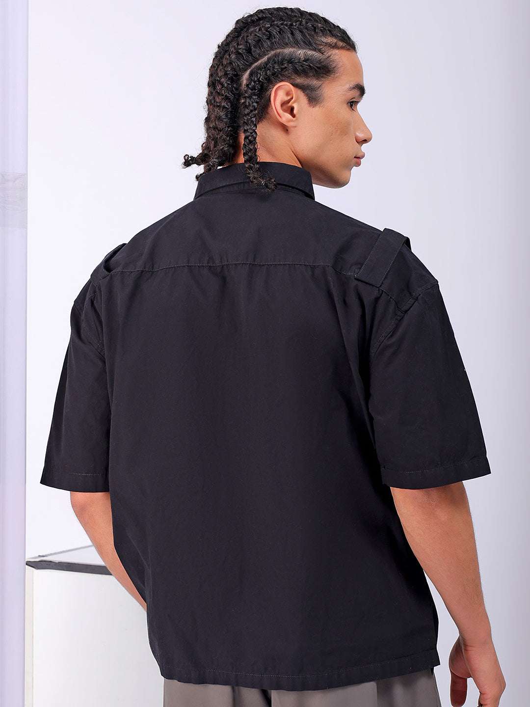 Shop Men's Black Boxy Fit Solid Streetwear Utility Shirt Online.