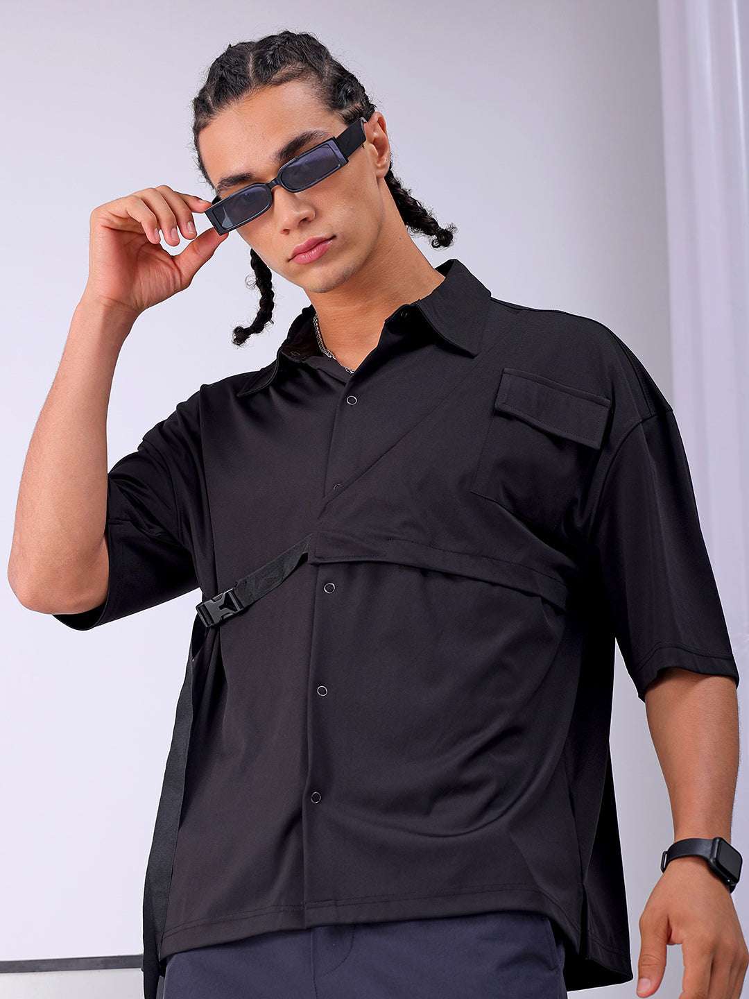 Shop Men's Black Boxy Fit Solid Streetwear Utility Shirt Online.