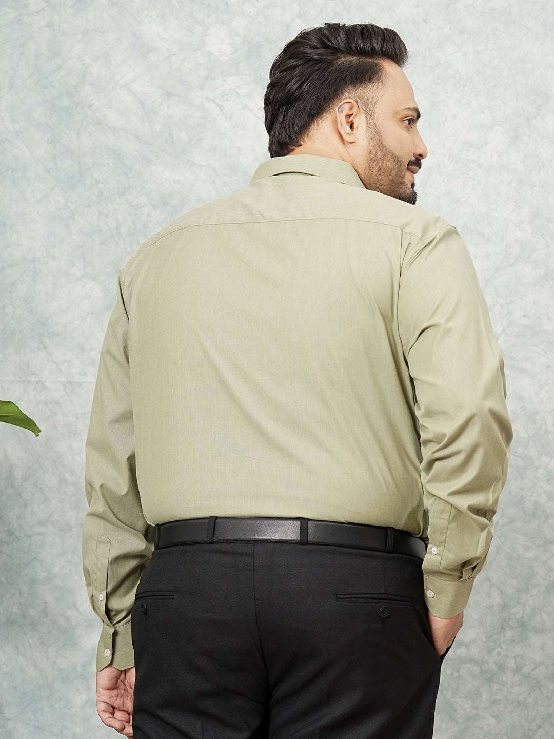 Shop Men's Green Plus Size Solid Formal Shirt Online.