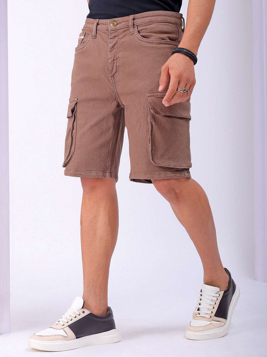 Shop Men's Solid Relaxed Fit Cargo Shorts Online.