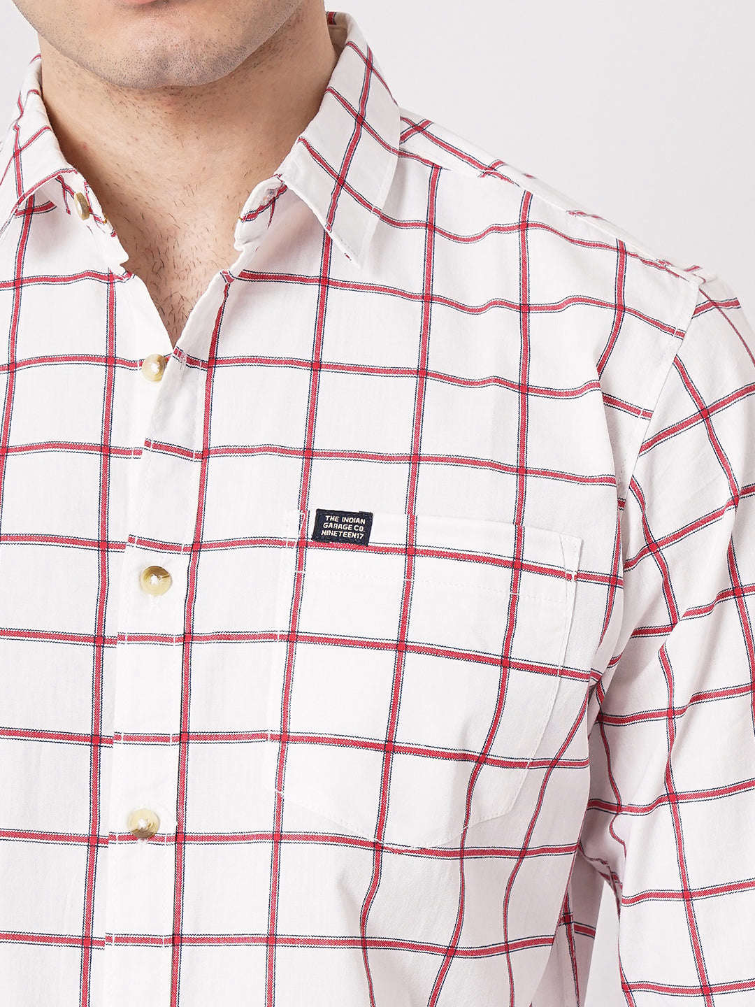 Shop Men Checked Casual Shirt Online.