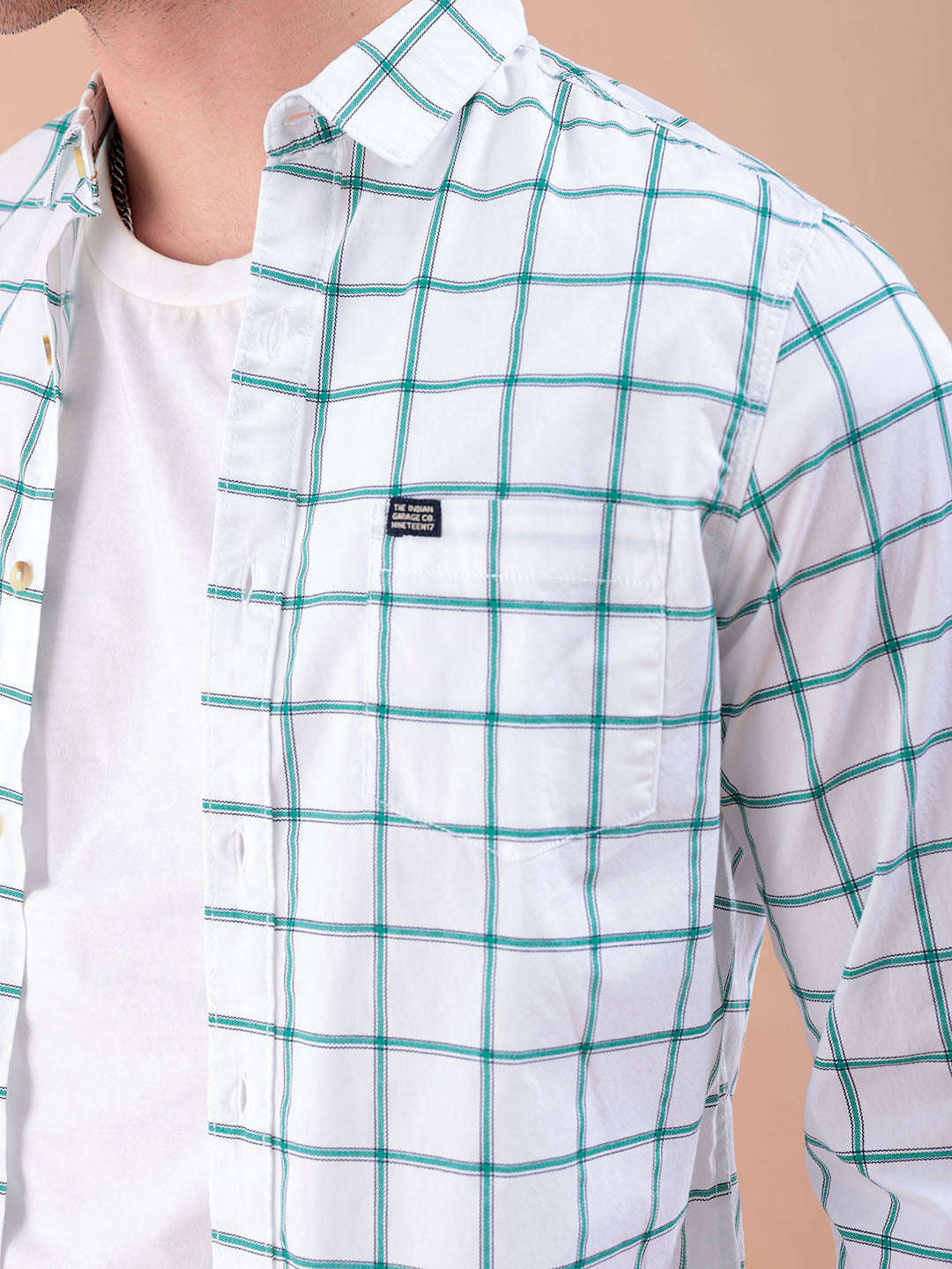 Shop Men Checked Casual Shirt Online.