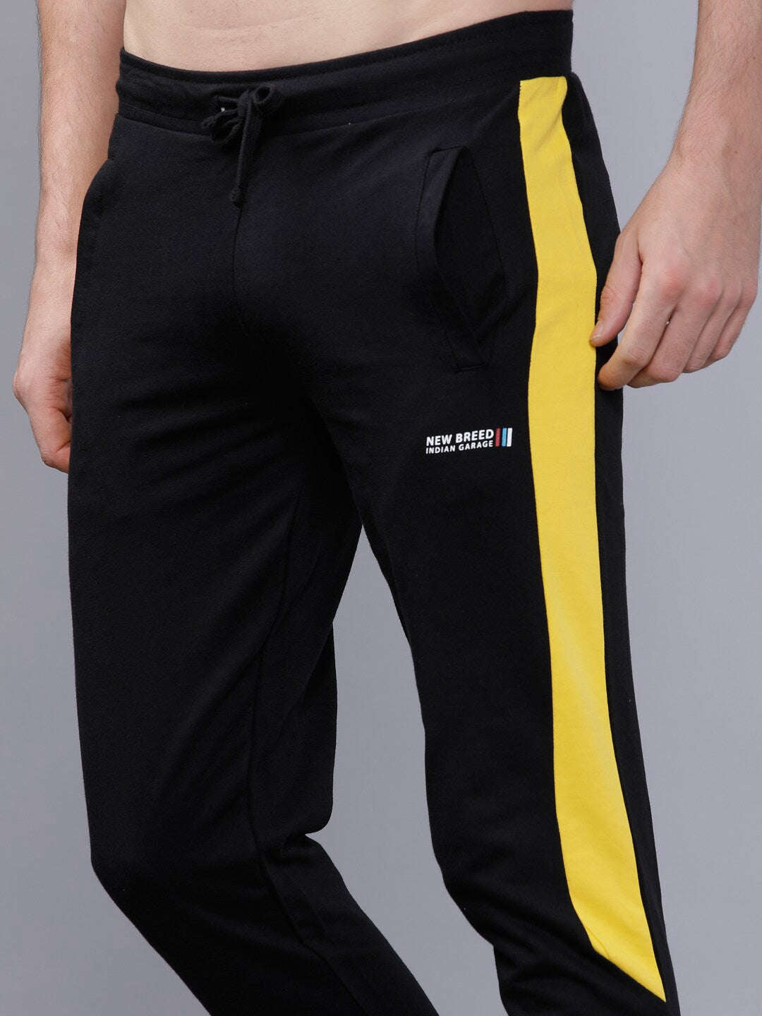 Shop Men Jogger Online.