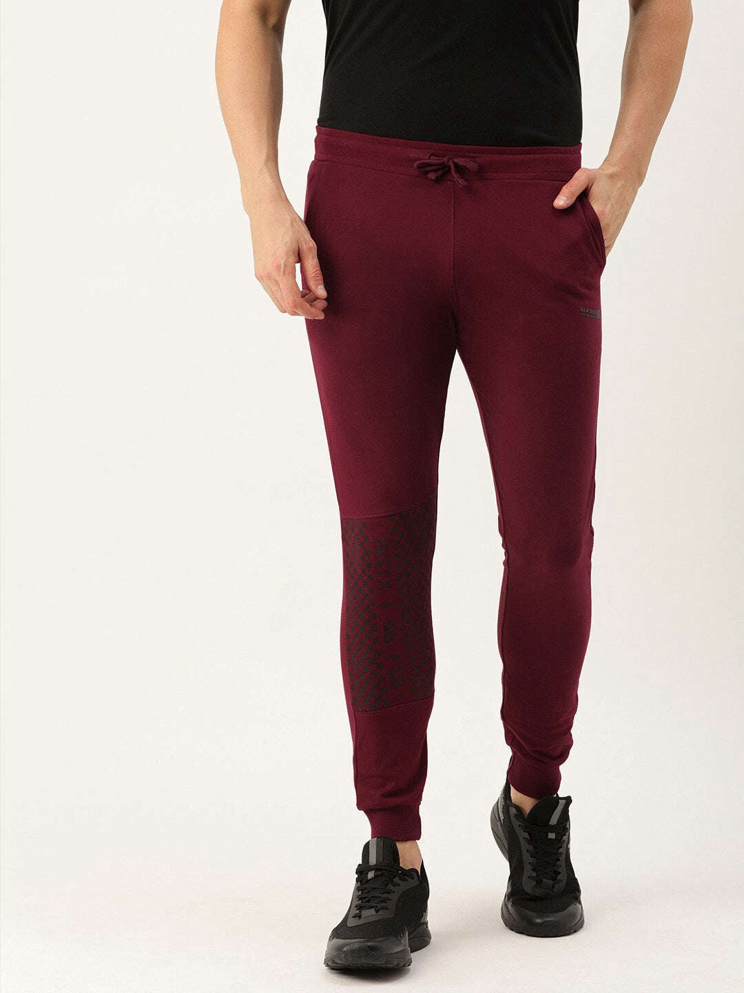 Shop Men Jogger Pant Online.