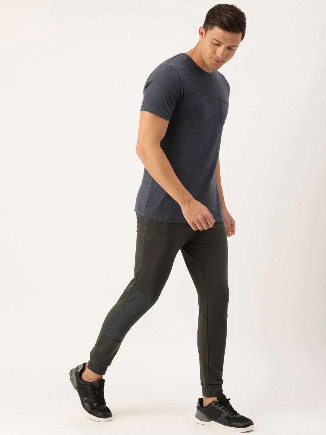 Shop Men Jogger Pant Online.