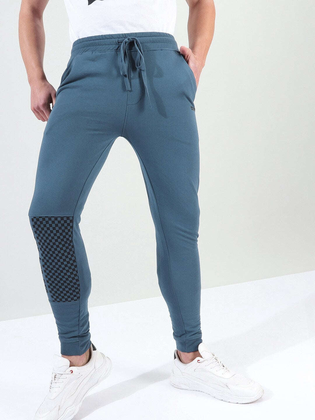 Shop Men Jogger Online.