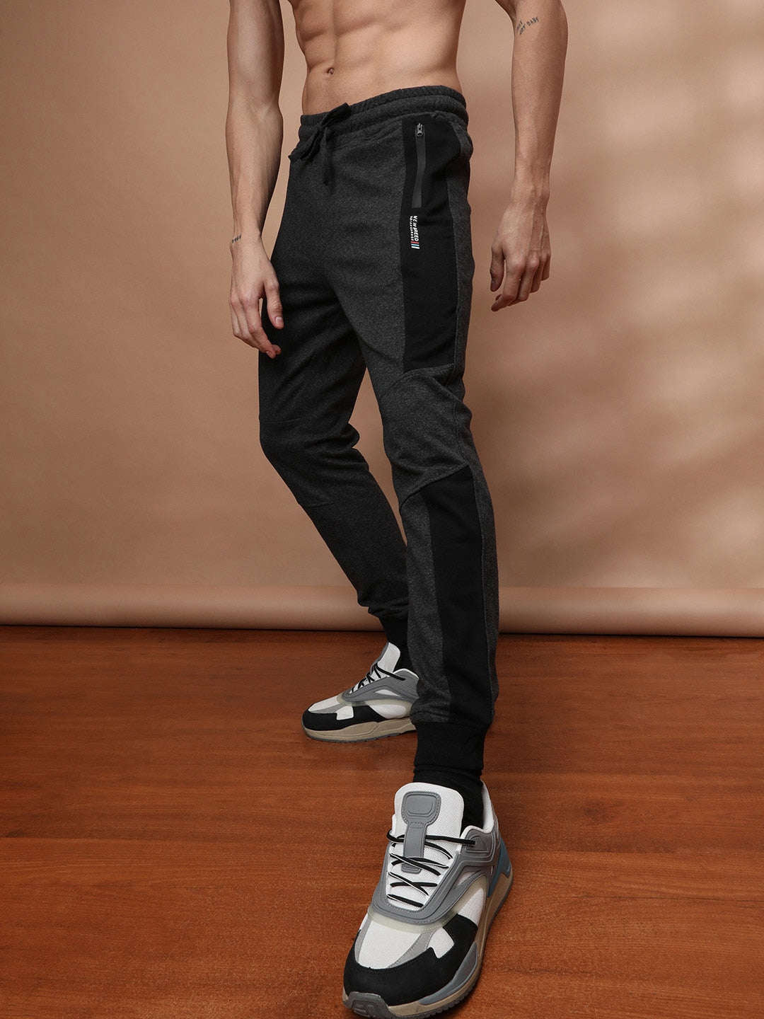 Shop Men Jogger Online.