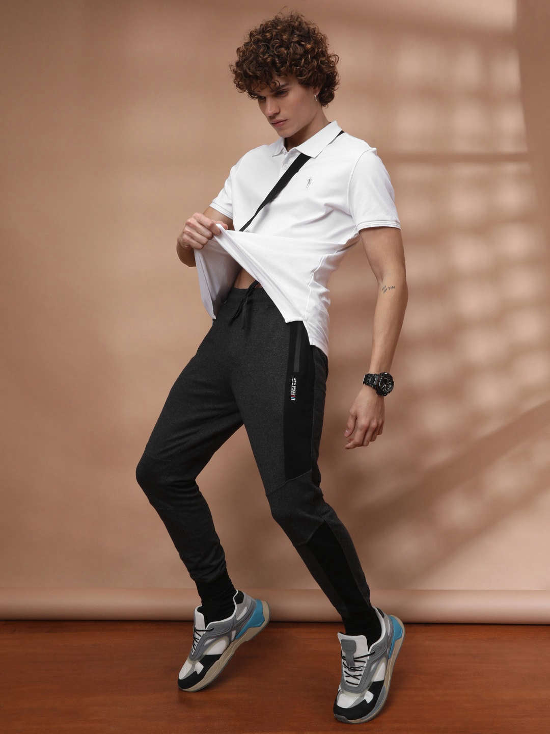 Shop Men Jogger Online.