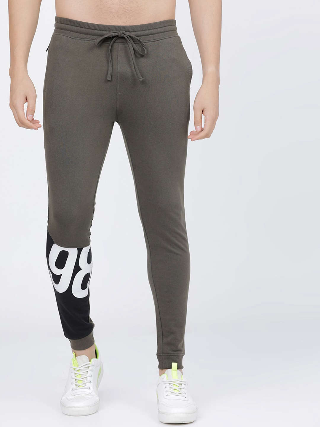 Shop Men Jogger Online.