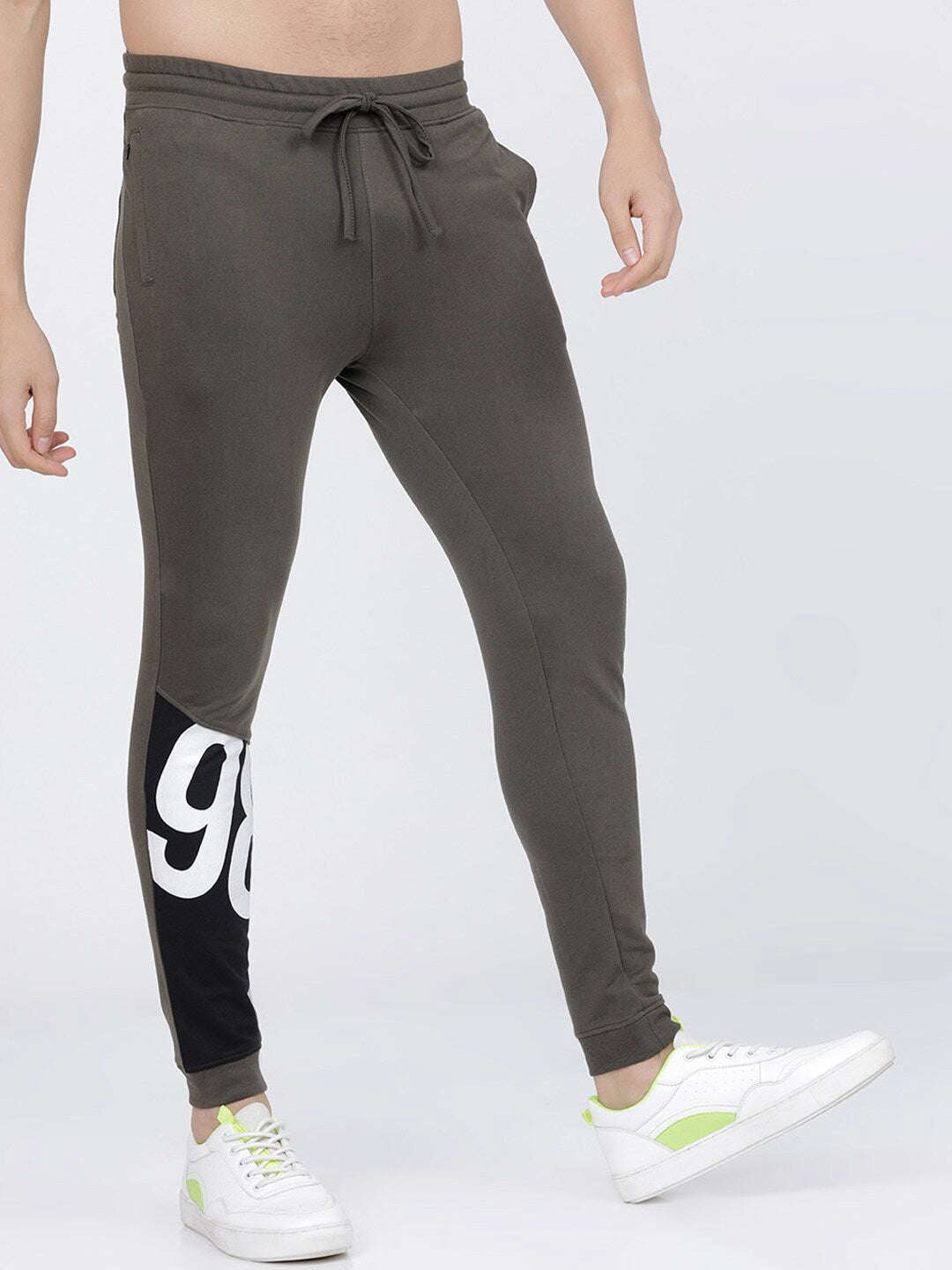 Shop Men Jogger Online.