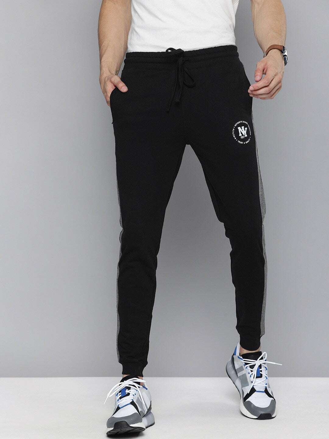 Shop Men Jogger Pant Online.