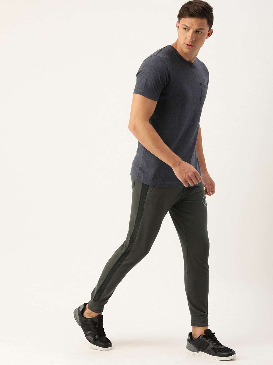 Shop Men Jogger Pant Online.