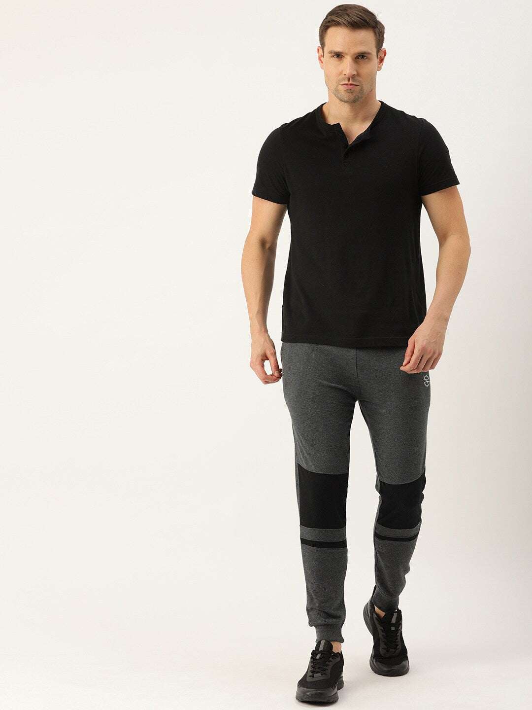 Shop Men Jogger Online.