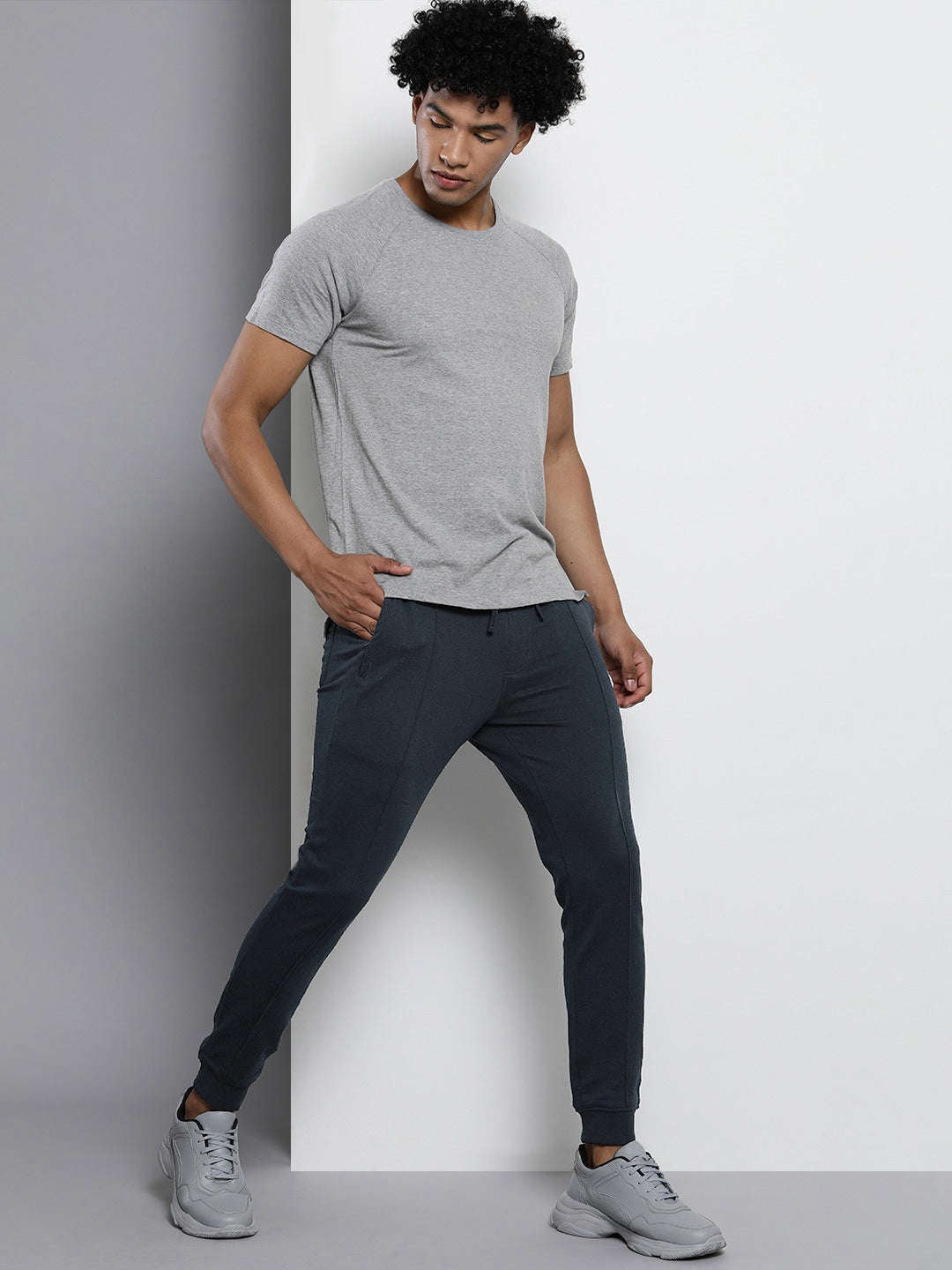 Shop Men Jogger Online.