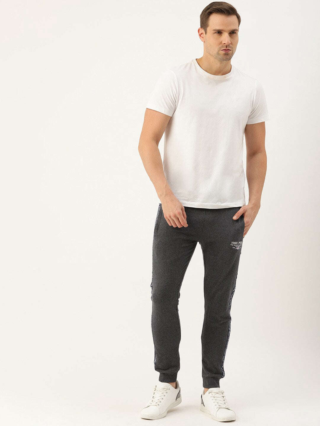 Shop Men Jogger Pant Online.