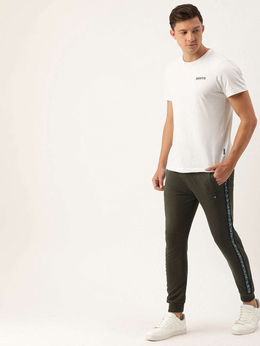 Shop Men Jogger Pant Online.